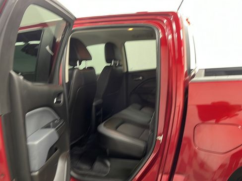 Used 2018 Chevrolet Colorado Z71 AWD/4WD image 14