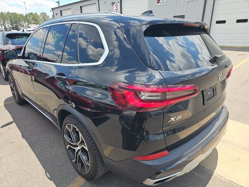Used 2021 BMW X5 sDrive40i w/ Premium Package RWD image 8