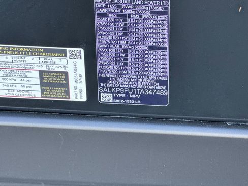 New 2026 Land Rover Range Rover SE image 29