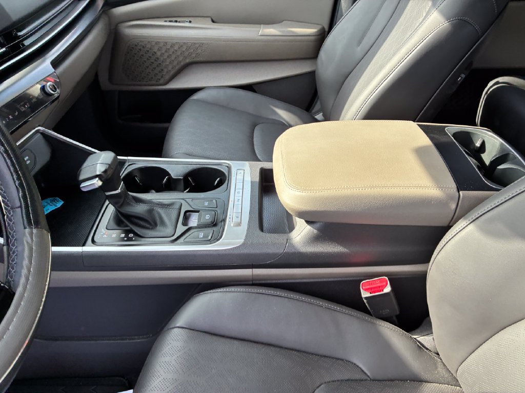 Used 2026 Kia Carnival FWD image 18