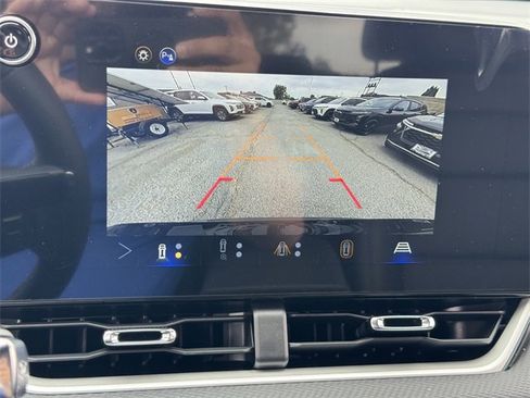 New 2026 Chevrolet Equinox LT w/ Convenience Package II image 14