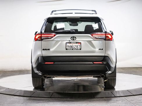Certified 2023 Toyota RAV4 XLE Premium FWD image 4