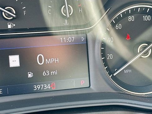 Used 2019 Buick Regal Essence w/ Driver Confidence Package I image 13