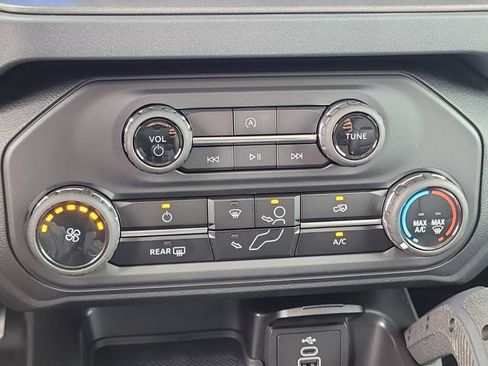 New 2026 Ford Bronco Badlands AWD/4WD image 23