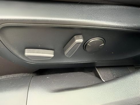 Certified 2021 Ford Escape SEL w/ SEL Stealth AWD Package image 22