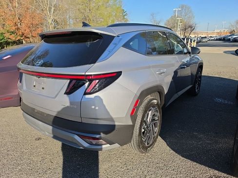 Certified 2025 Hyundai Tucson Limited image 3