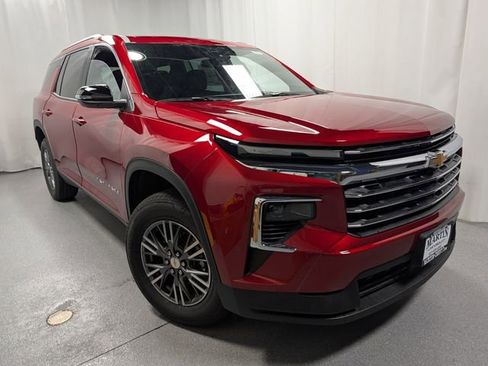 New 2026 Chevrolet Traverse LT AWD/4WD image 2