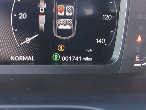 Used 2025 Acura ADX Base image 30