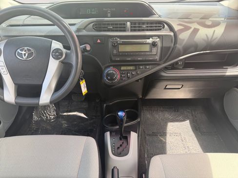 Used 2012 Toyota Prius C One image 11