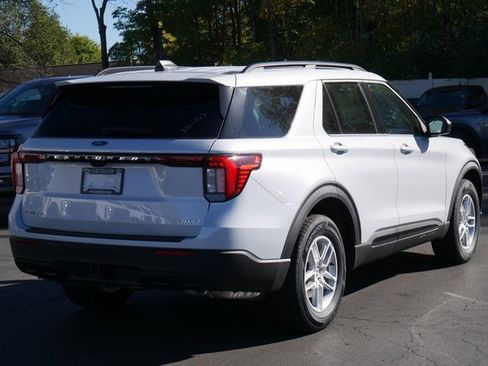 New 2026 Ford Explorer Active image 13