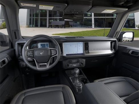 New 2025 Ford Bronco Outer Banks image 9