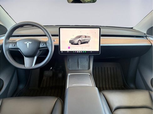 Used 2023 Tesla Model Y Long Range AWD/4WD image 22