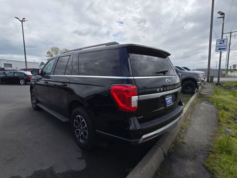 Used 2024 Ford Expedition Max XLT image 7