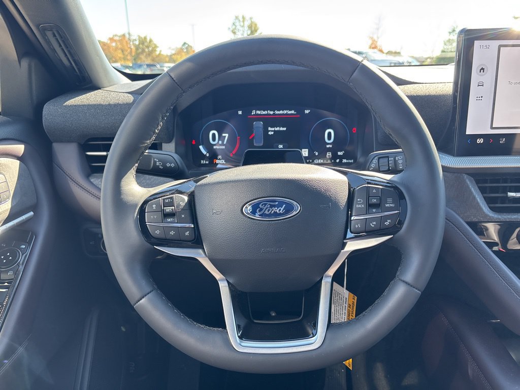 New 2026 Ford Explorer Platinum AWD/4WD image 18