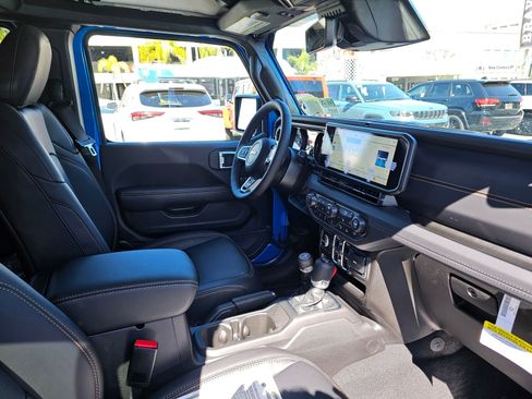 New 2026 Jeep Wrangler Sahara image 27