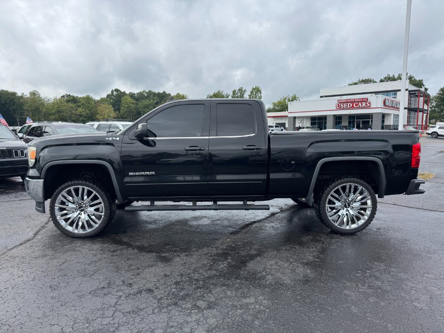 Used 2015 GMC Sierra 1500 SLE w/ SLE Value Package AWD/4WD image 2