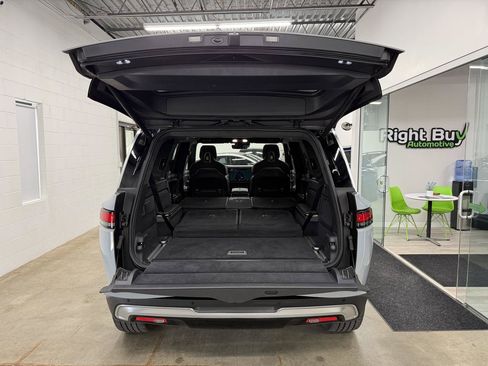 Used 2023 Rivian R1S Adventure AWD/4WD image 19