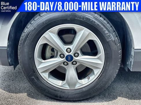 Used 2018 Ford Edge SE FWD image 19