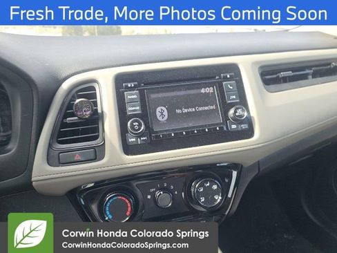 Used 2016 Honda HR-V LX image 10