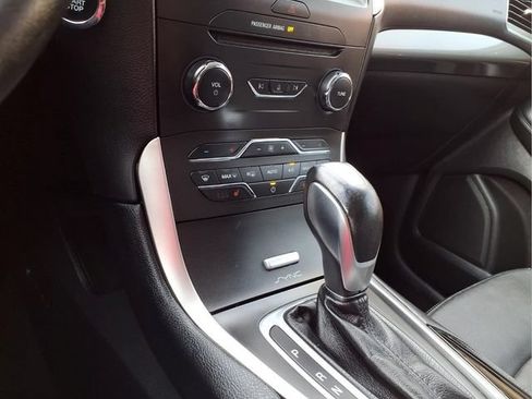 Used 2016 Ford Edge SEL w/ Equipment Group 201A AWD/4WD image 8