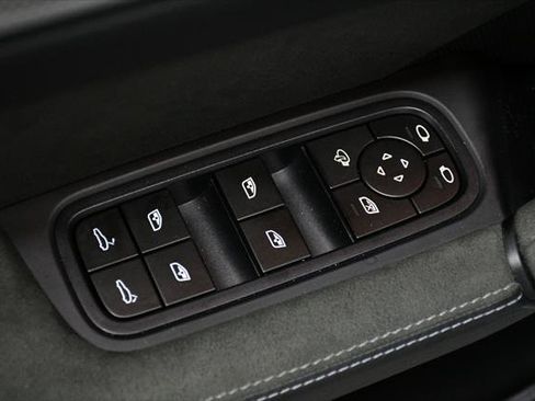 Used 2024 Porsche Cayenne Turbo GT AWD/4WD image 37