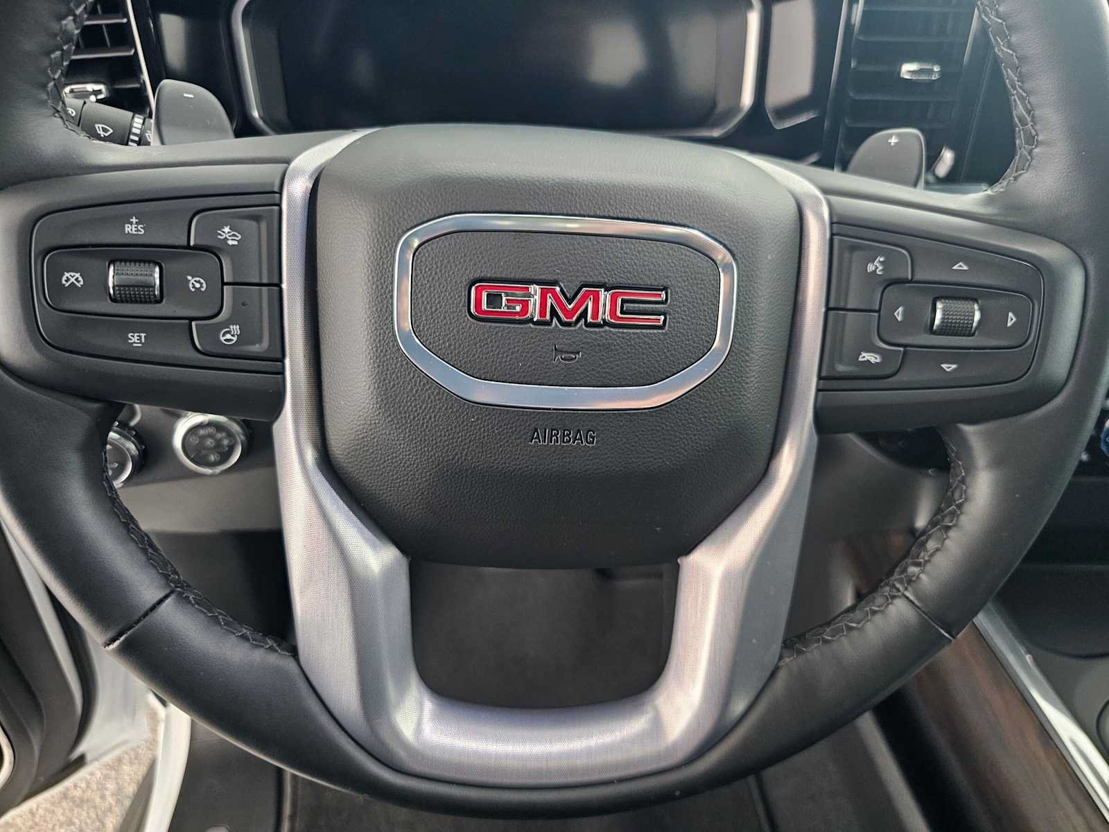 Used 2026 GMC Sierra 1500 SLT w/ SLT Premium Package AWD/4WD image 22
