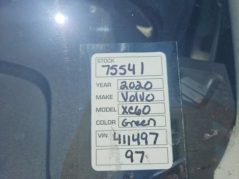 Used 2020 Volvo XC60 T5 Momentum FWD image 14
