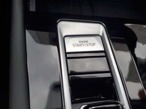 Certified 2025 Volkswagen Atlas SEL AWD/4WD image 30