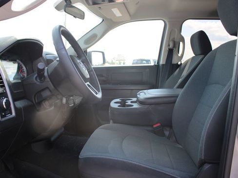 Used 2022 RAM 1500 Tradesman w/ Chrome Plus Package RWD image 19