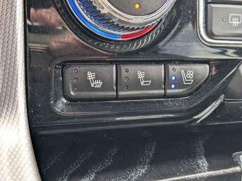 Used 2023 GMC Yukon Denali image 23