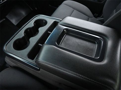 Used 2018 Chevrolet Silverado 3500 LT image 31