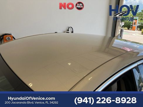 Used 2012 Buick Regal Leather FWD image 10