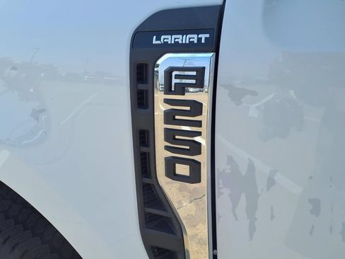 Used 2026 Ford F250 Lariat AWD/4WD image 27
