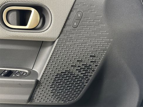 Used 2025 MINI Cooper S image 33