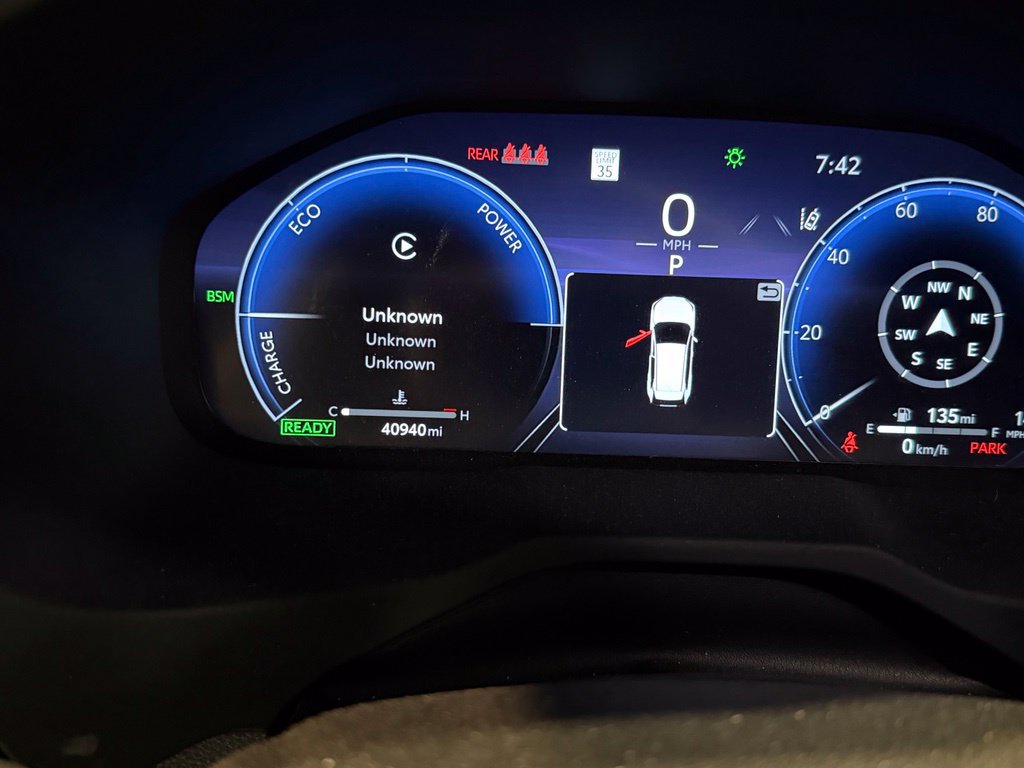 Used 2023 Toyota RAV4 XSE AWD/4WD image 11