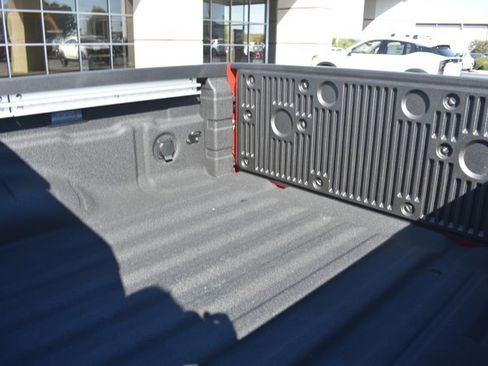 New 2026 Nissan Frontier SV w/ SV Convenience Package image 11