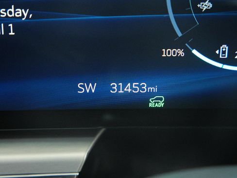 Used 2024 Cadillac Lyriq Luxury AWD/4WD image 34