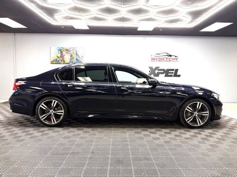 Used 2019 BMW 740i w/ M Sport Package RWD image 17