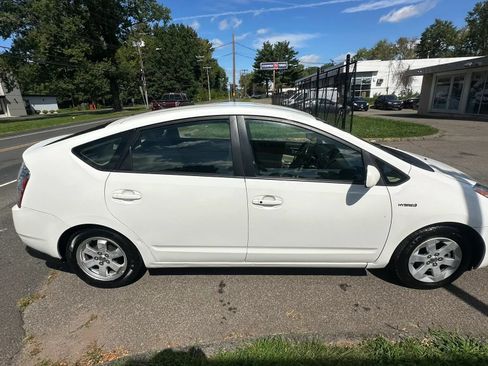 Used 2009 Toyota Prius w/ Pkg 2 FWD image 4