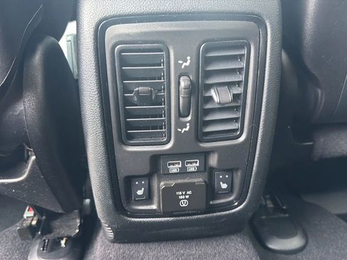 Used 2025 Dodge Durango R/T AWD/4WD image 28