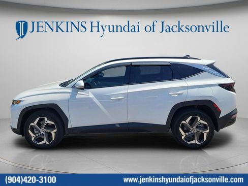 Certified 2023 Hyundai Tucson Limited AWD/4WD image 10