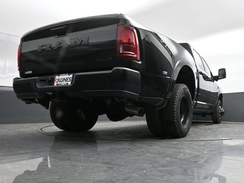 New 2026 RAM 3500 Limited AWD/4WD image 42