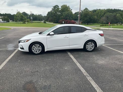 Used 2021 Nissan Sentra S FWD image 12