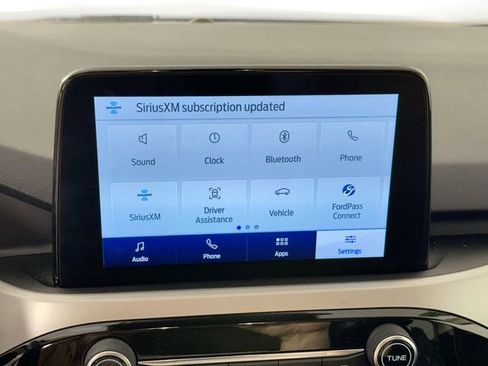 Used 2020 Ford Escape SEL image 12