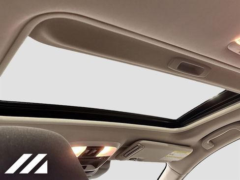 Used 2024 Subaru Crosstrek 2.0i Premium image 23