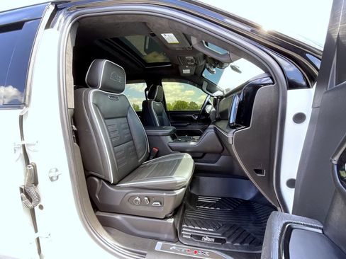 Used 2024 GMC Sierra 2500 AT4X w/ AT4X AEV Edition AWD/4WD image 15