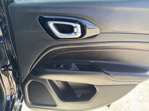 Used 2025 Jeep Compass Trailhawk image 23