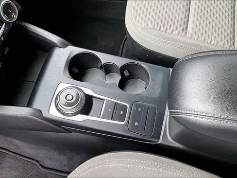 Used 2022 Ford Escape SE w/ Convenience Package image 17