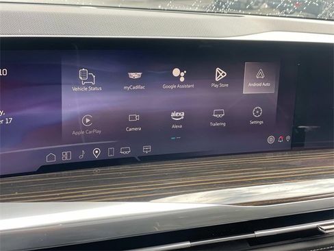 Used 2025 Cadillac Escalade ESV Premium Luxury image 10