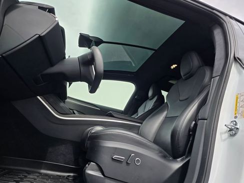 Used 2022 Tesla Model X AWD/4WD image 23